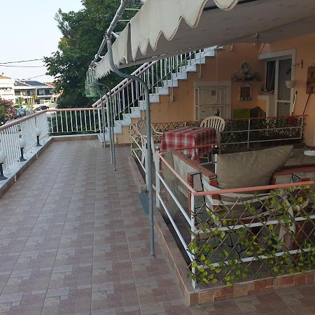 Anna Apartments Néa Péramos Εξωτερικό φωτογραφία