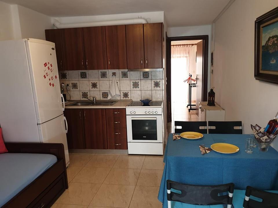 Anna Apartments Néa Péramos Εξωτερικό φωτογραφία